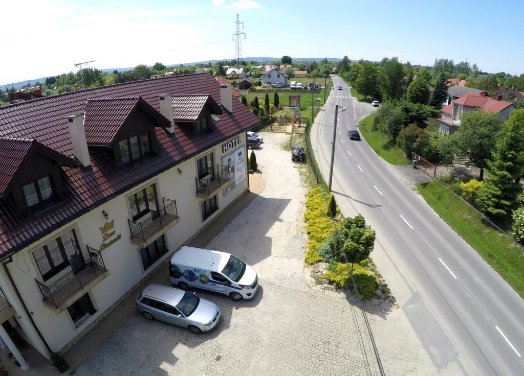 Dwa Bratanki Otel Rzeszow Dış mekan fotoğraf