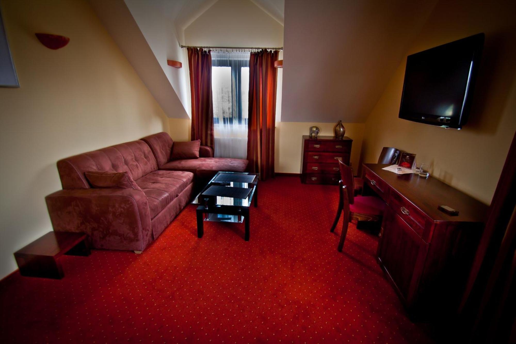 Dwa Bratanki Otel Rzeszow Dış mekan fotoğraf