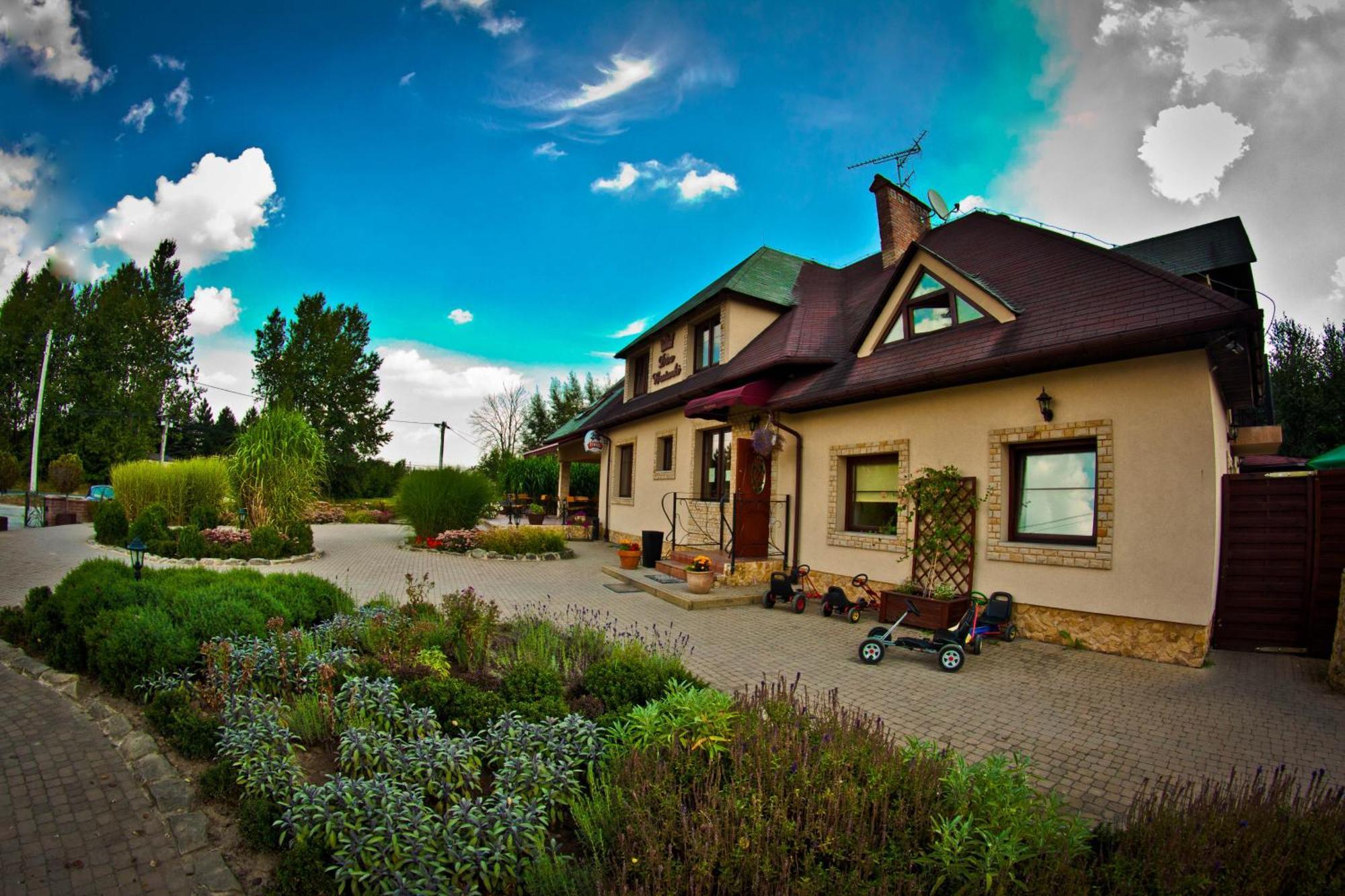 Dwa Bratanki Otel Rzeszow Dış mekan fotoğraf