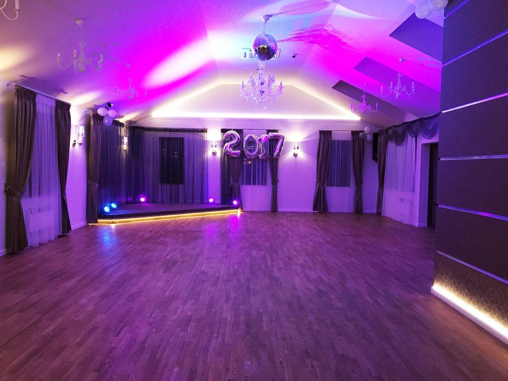 Dwa Bratanki Otel Rzeszow Dış mekan fotoğraf