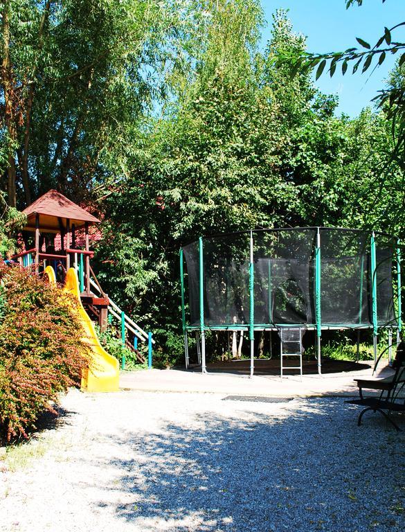 Dwa Bratanki Otel Rzeszow Dış mekan fotoğraf